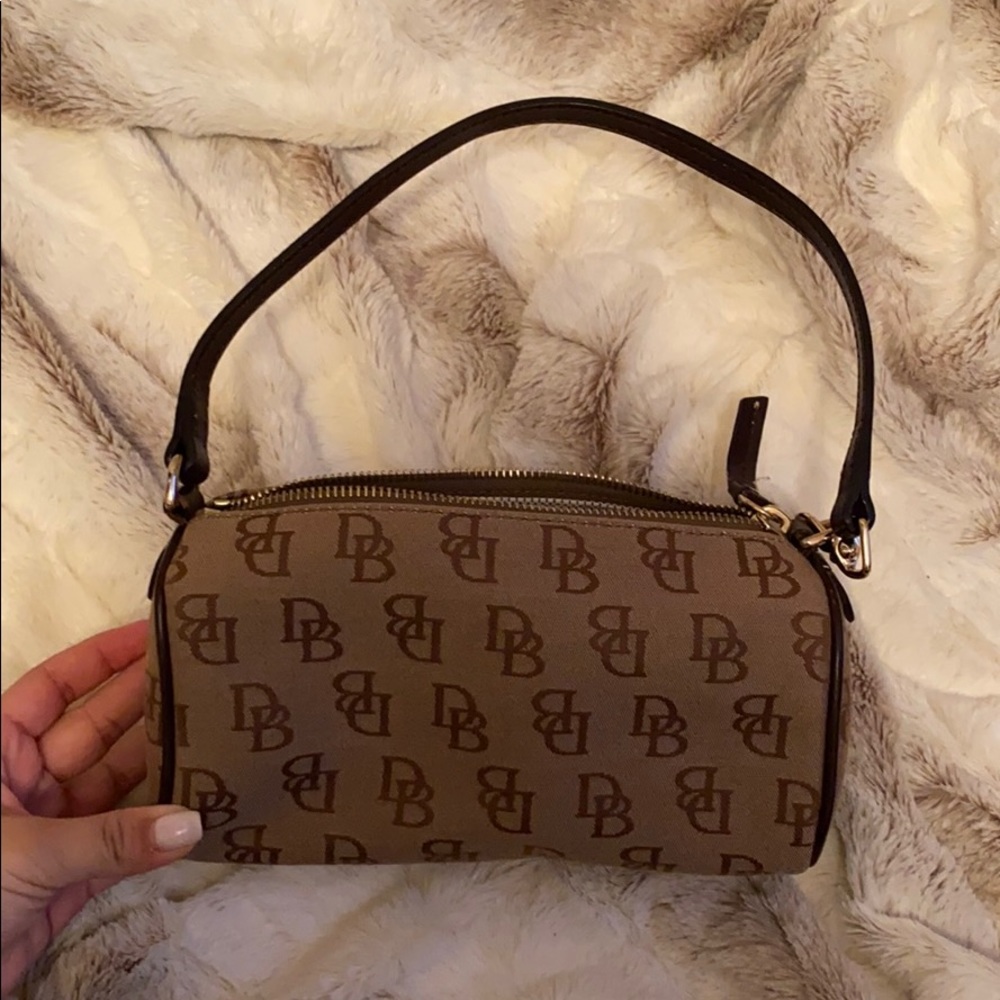 Dooney and bourke small clutch
